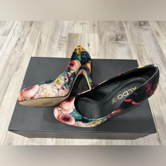 Aldo size 7 - Picture 2 of 5